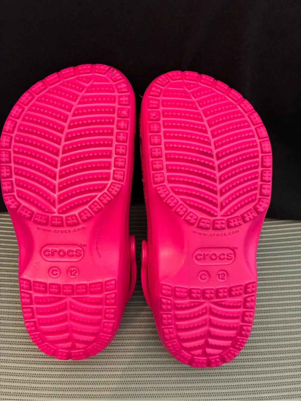 CROCS lightweight hot